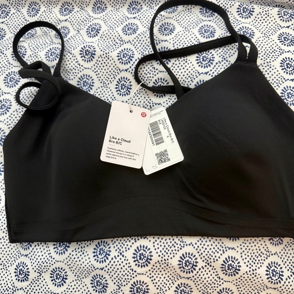 lululemon athletica Other - ☁️ NWT Lululemon Like a Cloud Bra – Size 6 – Light Support B/C Cup – Black ☁️